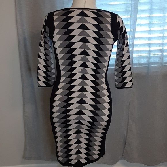 Danny & Nicole Bodycon Cream and Black Sweater Dress - Picture 8 of 13